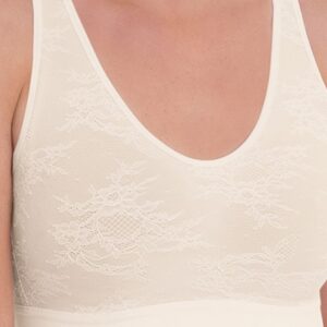 ESSENTIAL LACE - White